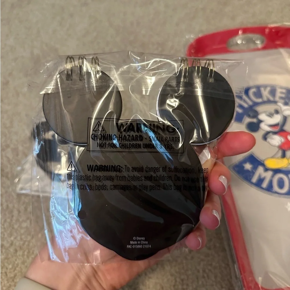 Disney tray note